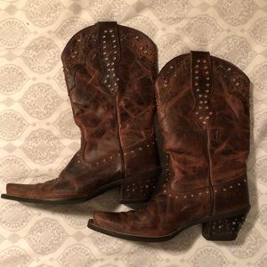 Ariat Studded Cowgirl Boots 9